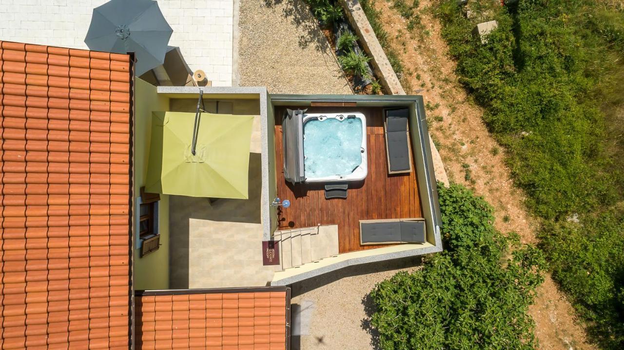 Holiday Home Tos Risika Extérieur photo