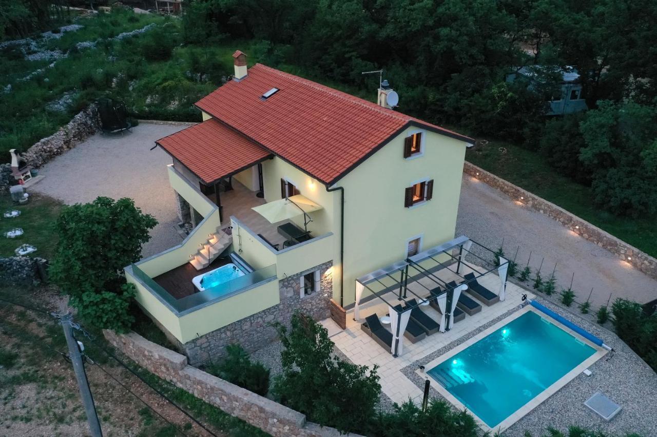 Holiday Home Tos Risika Extérieur photo