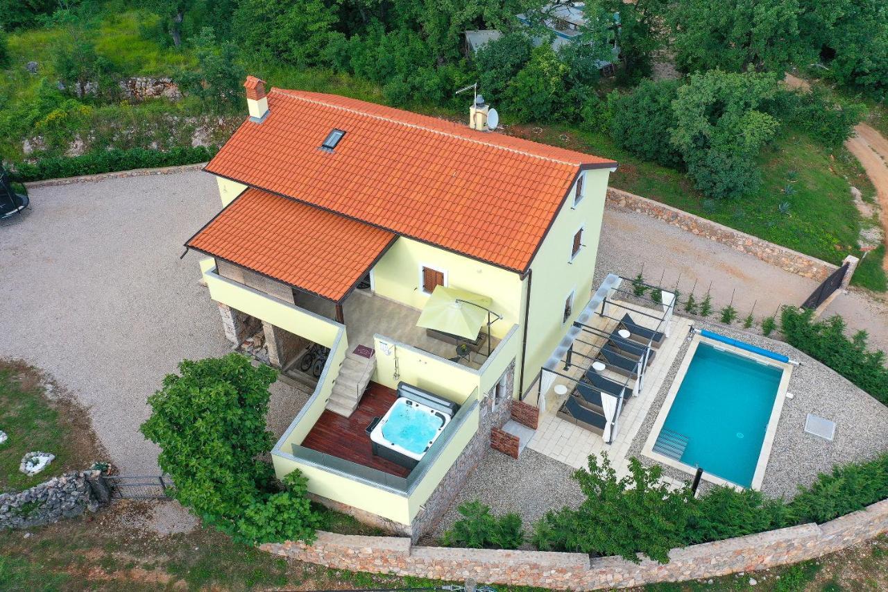 Holiday Home Tos Risika Extérieur photo